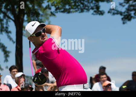 Oakville, Ontario, Kanada. 29. Juli 2017. Rory Sabbatini (RSA) Abschlag am ersten Loch während der dritten Runde der RBC Canadian Open im Glen Abbey Golf Club in Oakville, Ontario, Kanada. Daniel Lea/CSM/Alamy Live-Nachrichten Stockfoto