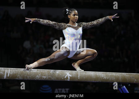 29. Juli 2016: Turnerin Jordan Chiles konkurriert in der senior Wettbewerb bei der 2017 US Classic im Sears Centre in Hoffman Estates, IL. Chilies kam im fünften rundum. Melissa J. Perenson/CSM Stockfoto