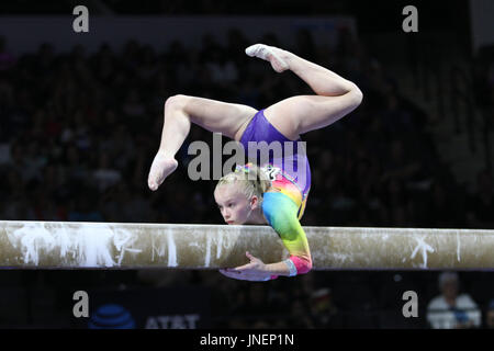 Hoffman Estates, IL, USA. 29. Juli 2016. Turnerin Abi Walker konkurriert in der senior Wettbewerb bei der 2017 US Classic im Sears Centre in Hoffman Estates, IL. Melissa J. Perenson/CSM/Alamy Live-Nachrichten Stockfoto