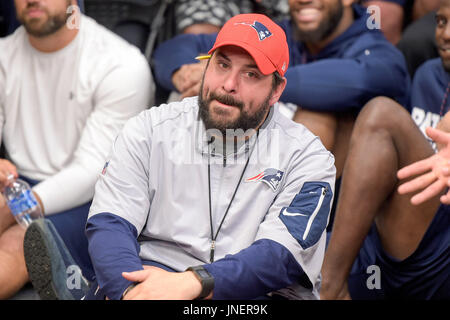 30. Juli 2017: New England Patriots defensive Coordinator Matt Patricia reagiert auf die Ankündigung der New England Patriots defensives Ende Rob Ninkovich Ruhestand statt im Gillette Stadium in Foxborough, Massachusetts. Eric Canha/CSM. Stockfoto