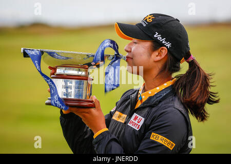 Irvine, Schottland. 30. Juli 2017. Am 4. Tag der Aberdeen Asset Management Open Golf Championship war die Konkurrenz geprägt von starken böigen Windverhältnissen. HYANG-MI-LEE aus Korea begann der Tag 6 Schüsse hinter dem führenden, außergewöhnliche Golf gespielt und beendet die Gewinner erzielte insgesamt für den Wettbewerb von 6 unter den 4 Messetagen. Bildnachweis: Findlay/Alamy Live-Nachrichten Stockfoto