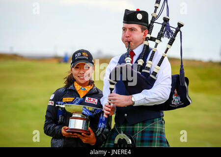 Irvine, Schottland. 30. Juli 2017. Am 4. Tag der Aberdeen Asset Management Open Golf Championship war die Konkurrenz geprägt von starken böigen Windverhältnissen. HYANG-MI-LEE aus Korea begann der Tag 6 Schüsse hinter dem führenden, außergewöhnliche Golf gespielt und beendet die Gewinner erzielte insgesamt für den Wettbewerb von 6 unter den 4 Messetagen. Bildnachweis: Findlay/Alamy Live-Nachrichten Stockfoto