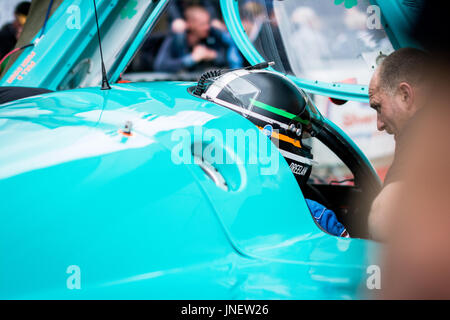 Towcester, Northamptonshire, UK. 30. Juli 2017.Tommy Dreelan in Silverstone Classic Motor Racing Festival in Silverstone (Foto: Gergo Toth / Alamy Live News) Stockfoto