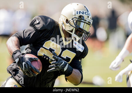 Metairie, Louisiana, USA. 30. Juli 2017. New Orleans Saints Runningback Mark Ingram II (22) beteiligt sich an Übungen während der New Orleans Saints-Trainingslager statt im Ochsner Sport Performance Center in Metairie, Louisiana Stephen Lew/CSM Credit: Cal Sport Media/Alamy Live-Nachrichten Stockfoto