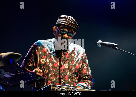 WOMAD Festival, Charlton Park, Wiltshire, UK. 29. Juli 2017. Roy Ayers, Seun Kuti und Egypt 80 Überschrift der Open Air Bühne am Finaltag WOMAD 2017. Bildnachweis: Francesca Moore/Alamy Live-Nachrichten Stockfoto