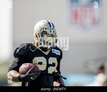 Metairie, Louisiana, USA. 30. Juli 2017. New Orleans Saints Runningback Mark Ingram II (22) beteiligt sich an Übungen während der New Orleans Saints-Trainingslager statt im Ochsner Sport Performance Center in Metairie, Louisiana Stephen Lew/CSM Credit: Cal Sport Media/Alamy Live-Nachrichten Stockfoto