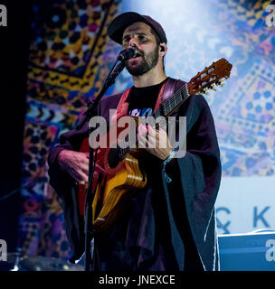 Malmesbury, Wiltshire, UK. 30. Juli 2017. WOMAD Festival.Nick Mulvey auf der Siam Bühne. Tag 3 Credit: Charlie Bryan/Alamy Live News Stockfoto