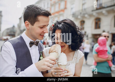 Königliche Hochzeit in der Altstadt Stockfoto
