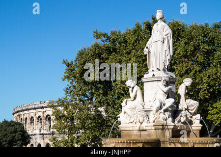 Brunnen in der Esplanade Charles de Gaulle, Nimes, Frankreich Stockfoto