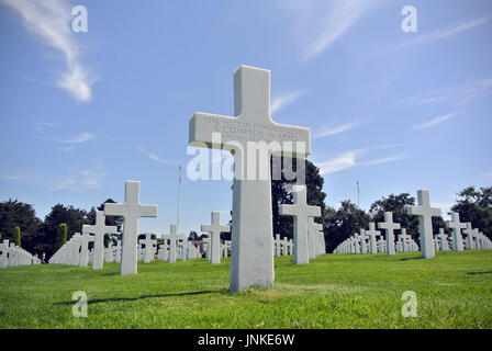 Grab des unbekannten Soldaten in der Normandie American Cemetery, Frankreich Stockfoto