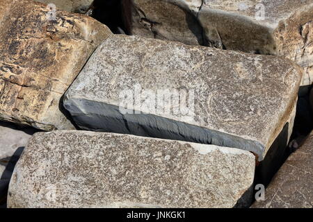 Massive kalksteinblock vor kurzem gebrochen, interne Struktur aus instabilen Klippe gefallen Neben Kimmeridge Simsen, Dorset UK Stockfoto