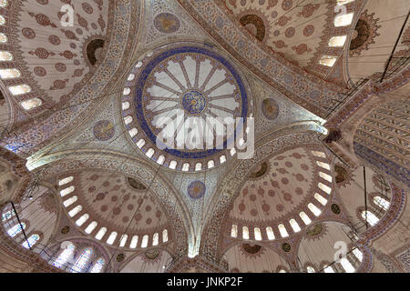 Innerhalb der blauen Moschee, Istanbul, Türkei. Stockfoto