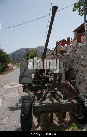 Erinnerungsstücke aus der Schlacht um Kreta im zweiten Weltkrieg in der Nähe von Chania auf Kreta Stockfoto