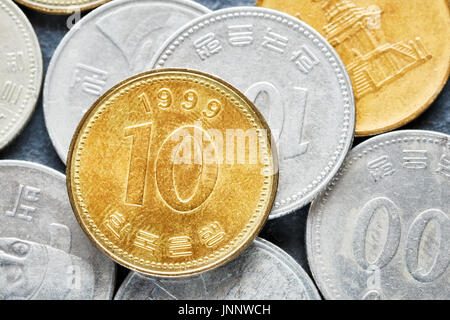 Extreme Nähe Bild der südkoreanischen gewonnen Münzen, geringe Schärfentiefe. Stockfoto