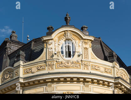 Architekturdetail des Jugendstil-Gebäude von Sibiu Rathaus (Bürgermeisteramt), Grand Square, Rumänien Stockfoto