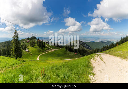 Poiana Brasov im Sommer Stockfoto