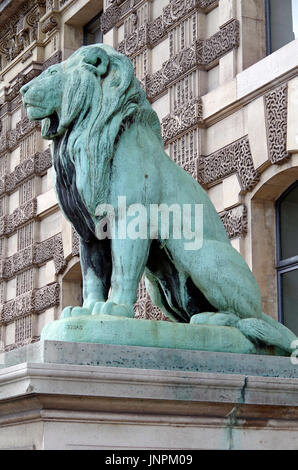 Das Löwentor, Porte des Lions, im Louvre, Paris, einer der großen Museen der Welt, am Quai des Tuilleries, Stockfoto