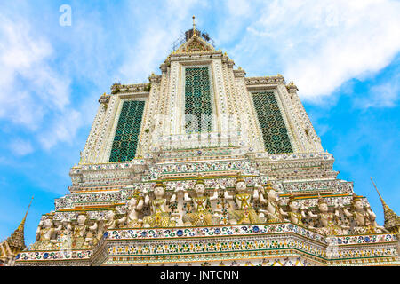 Wat Arun (Tempel der Morgenröte) in Bangkok, Thailand Stockfoto