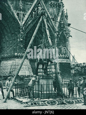 Rettung von Jeanne d ' Arc Statue, Rheims, WW1 Stockfoto