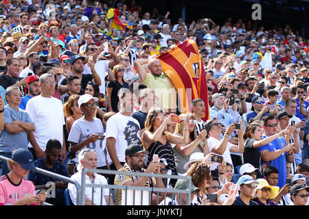 Gillette Stadium. 30. Juli 2017. MA, USA; ALS Roma-Fans ihr Team während der internationalen Champions Cup Partie zwischen Juventus FC und AS Roma im Gillette Stadium anzufeuern. Juventus Turin besiegt Roma 2: 1. Anthony Nesmith/Cal Sport Media/Alamy Live-Nachrichten Stockfoto