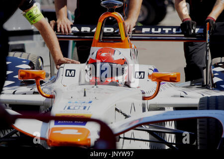 Montreal, Kanada. 30. Juli 2017. Loïc Duval ziehen in die Garage nach einem Qualifing beim ePrix Rennen laufen. Kredit: Mario Beauregard/Alamy Live-Nachrichten Stockfoto