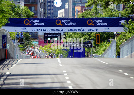 Montreal, Kanada. 30. Juli 2017. Startaufstellung der Formel E 2017 auf Rene-Levesque Boulevard. Kredit: Mario Beauregard/Alamy Live-Nachrichten Stockfoto