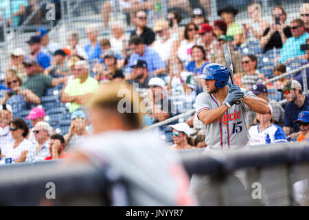 Port Charlotte, Florida, USA. 29. Juli 2017. WILL VRAGOVIC | Times.St. Lucie Mets Outfielder Tim Tebow (15) an Deck während des Spiels zwischen den St. Lucie Mets und Charlotte Steinkrabben an Charlotte Sportpark in Port Charlotte, Florida auf Samstag, 29. Juli 2017. Bildnachweis: Willen Vragovic/Tampa Bay Times / ZUMA Draht/Alamy Live News Stockfoto