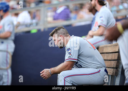 Port Charlotte, Florida, USA. 29. Juli 2017. WILL VRAGOVIC | Times.St. Lucie Mets Outfielder Tim Tebow (15) auf der Trainerbank während des Spiels zwischen den St. Lucie Mets und Charlotte Steinkrabben an Charlotte Sportpark in Port Charlotte, Florida auf Samstag, 29. Juli 2017. Bildnachweis: Willen Vragovic/Tampa Bay Times / ZUMA Draht/Alamy Live News Stockfoto