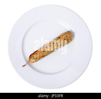 눇Das Huhn Lula Kebab.   Isoliert auf weißem Hintergrund. Stockfoto