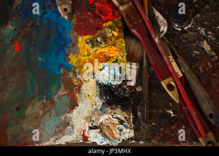 Kunst-Lacke, Farben, Pinsel Bleistift Stockfoto