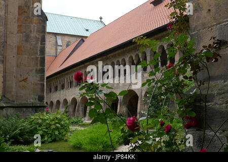 Hildesheimer Dom, Hohe Domkirche St. Mariä Himmelfahrt, Hildesheim, Niedersachsen, Deutschland | Hildesheimer Dom, Kathedrale Mariä Himmelfahrt Stockfoto