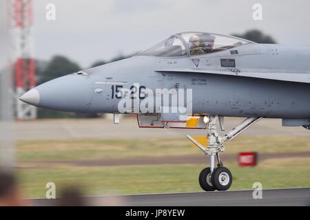 Spanische Luftwaffe EF-18 Uhr Hornet landet auf dem RAF Fairford Stockfoto