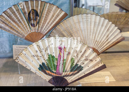 England, London, Greenwich, die Fan-Museum, anzeigen historische Fans Stockfoto