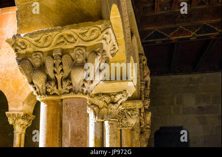 Romanische Kapitelle, Kloster von Santo Domingo de Silos Kloster, Spanien Stockfoto