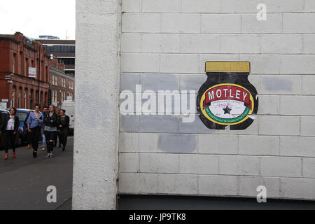 Bunte Marmite Jar Streetart Stockfoto