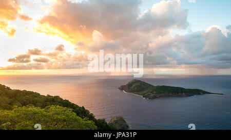 Insel der Heiligen bei Sonnenaufgang, Guadeloupe Stockfoto