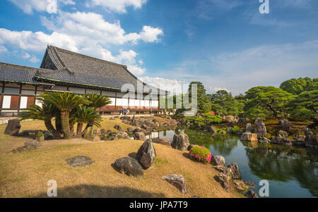 Japan, Kyoto City, Nijo, Ninomaru Palast, Schlossgarten Stockfoto