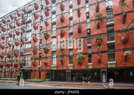 Japan, Osaka City, organischen Bauens Shinsaibashi Stockfoto