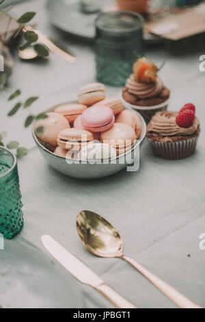 Desserts auf alternative Hochzeitsfeier, Nahaufnahme Stockfoto