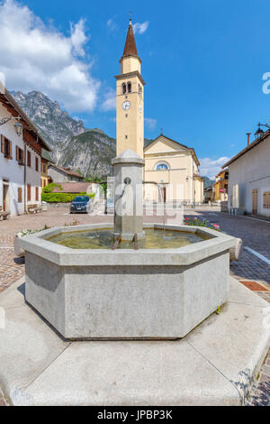 Pfarrkirche Santa Maria Maggiore, Cimolais, Valcellina, Provinz von Pordenone, Friaul-Julisch Venetien, Italien, Europa Stockfoto