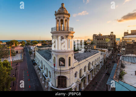 Zona Colonial (Ciudad Colonial), Santo Domingo, Dominikanische Republik. Die kolonialen Architekturen des Palacio Consistorial. Stockfoto