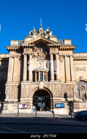 Bristol Museum and Art Gallery, Queens Road, Bristol, England, UK Stockfoto