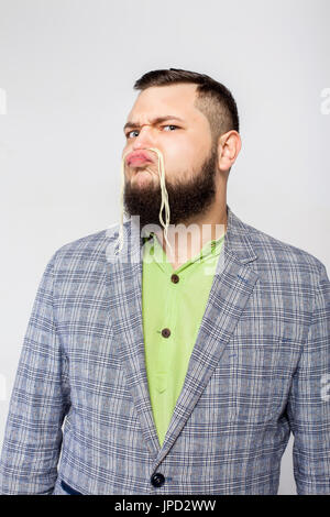 dicke schwere Mann mit Bart Stockfoto