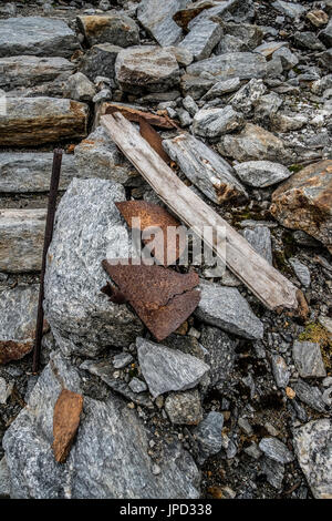 Berglandschaft auf der Olperer Runde Tour und Peter Habeler Weg in den Zillertaler Alpen gesehen hier bei der verlassenen mine nahe der Geraer Hütte Stockfoto