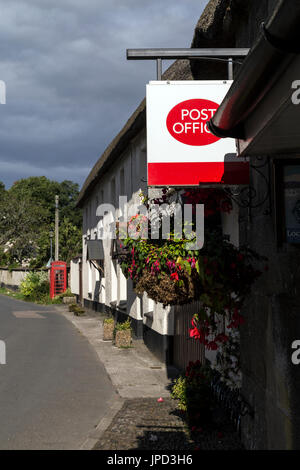 Ländliche Post, Dartmoor National Park, Hinweis, Schild, Warnschild, Verkehrsschild, Verkehrszeichen, Inbegriff des englischen Szene, ländliche Devon Stockfoto