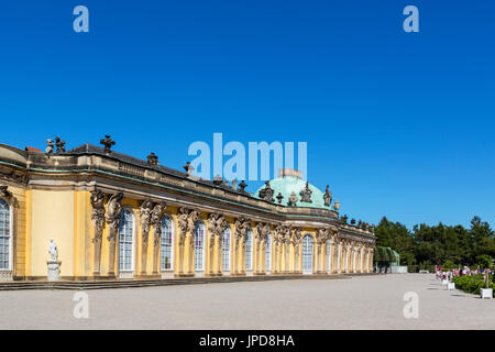 Schloss Sanssouci. Südfassade von Schloss Sanssouci, Park Sanssouci, Potsdam, Brandenburg, Deutschland Stockfoto