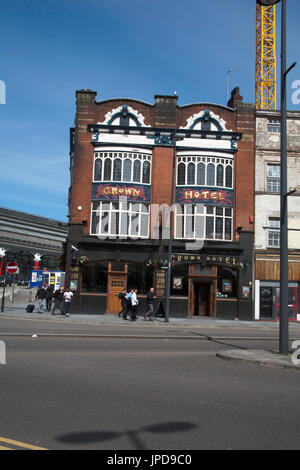 Das Hotel Crown Public House Lime St Liverpool Merseyside England Stockfoto