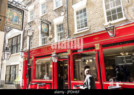 Das Schiff und Schaufel Public House auf Craven Passage, London, WC2, UK Stockfoto