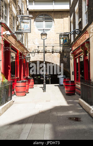 Das Schiff und Schaufel Public House auf Craven Passage, London, WC2, UK Stockfoto