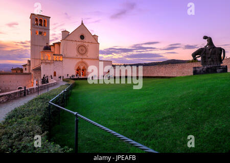 St. Francis Basilic, Assisi Dorf, Gebiet von Perugia, Umbrien, Italien Stockfoto